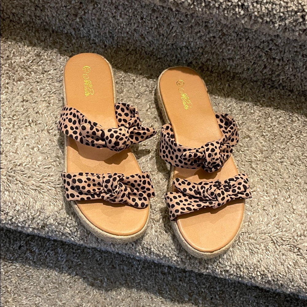 Matisse Cheetah Sandals (Size 8.5)